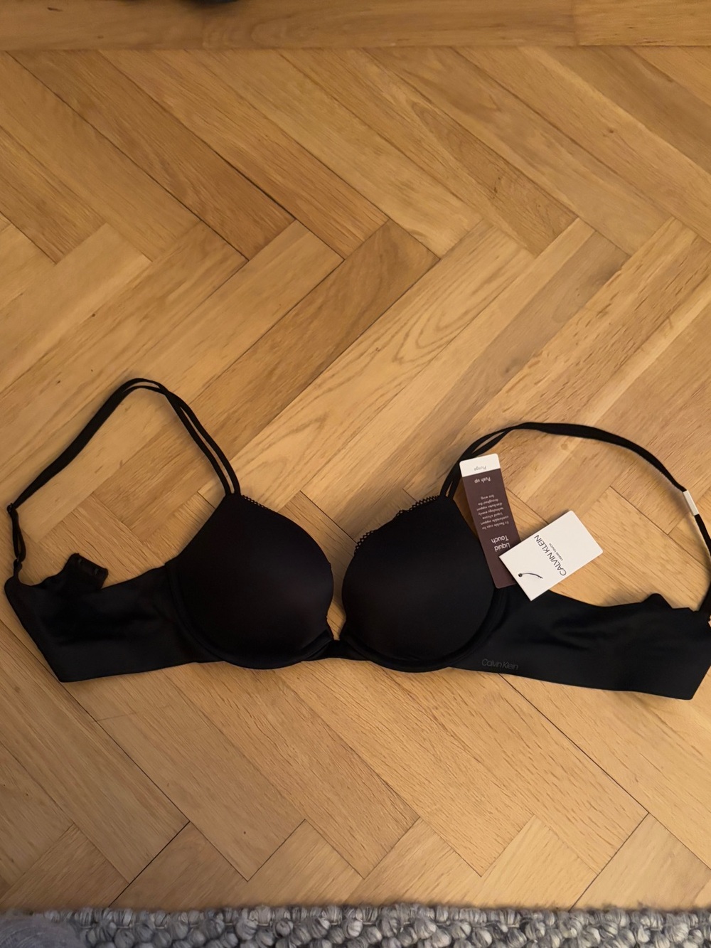 NWT Calvin Klein liquid touch push up bra in Black